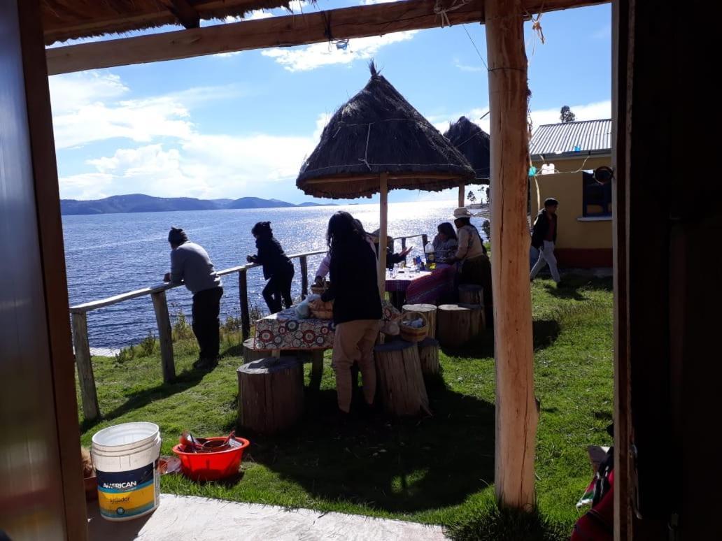 Hostal Luna Del Titikaka En Isla De La Luna Bolivia Hotel Exterior photo